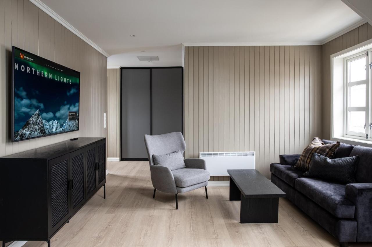 Solsiden Brygge Rorbuer Hotel Болстад Екстериор снимка