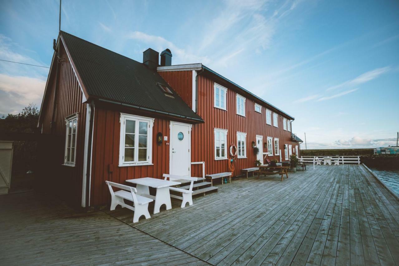Solsiden Brygge Rorbuer Hotel Болстад Екстериор снимка